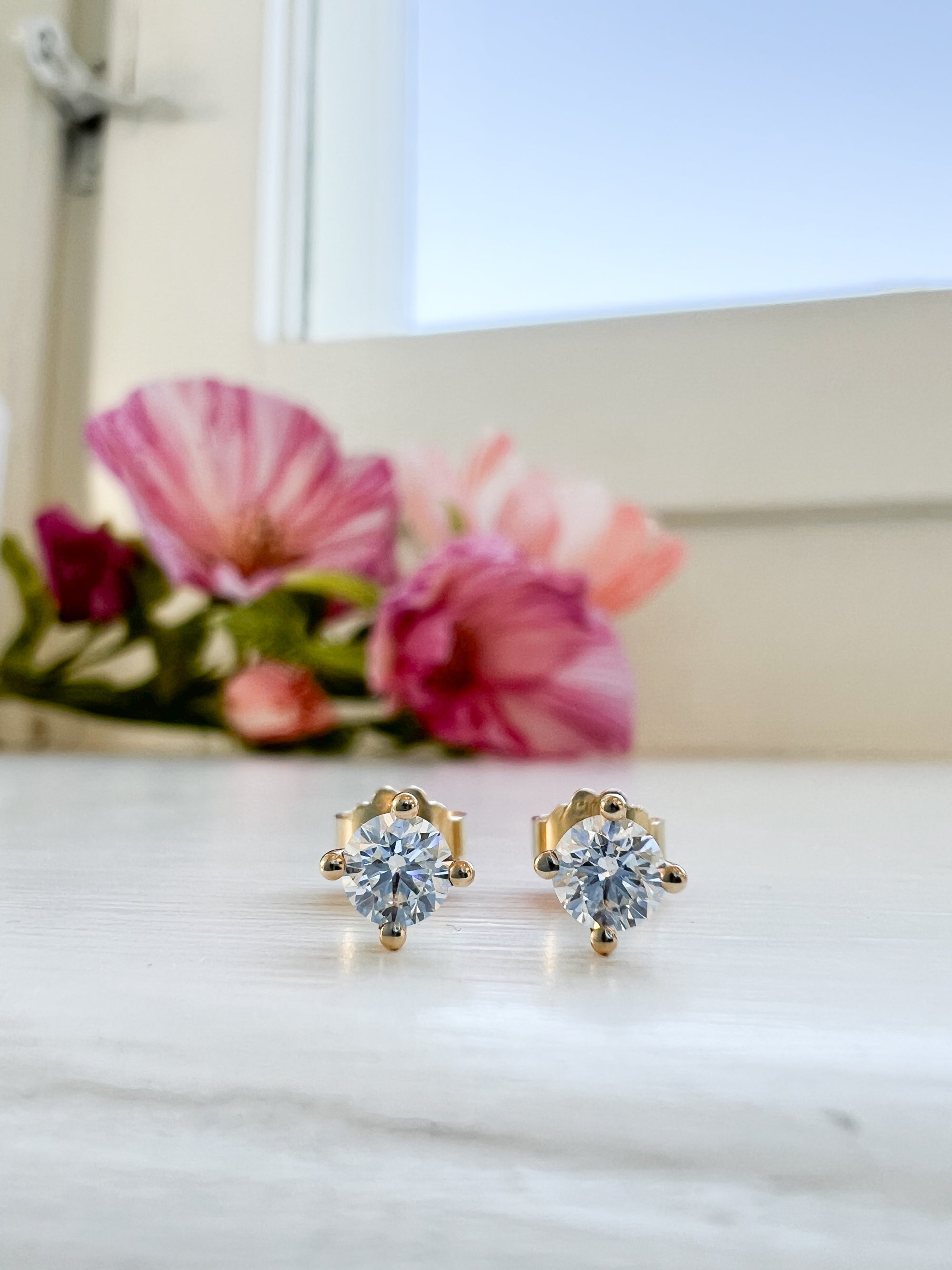 Diamant ørestikker