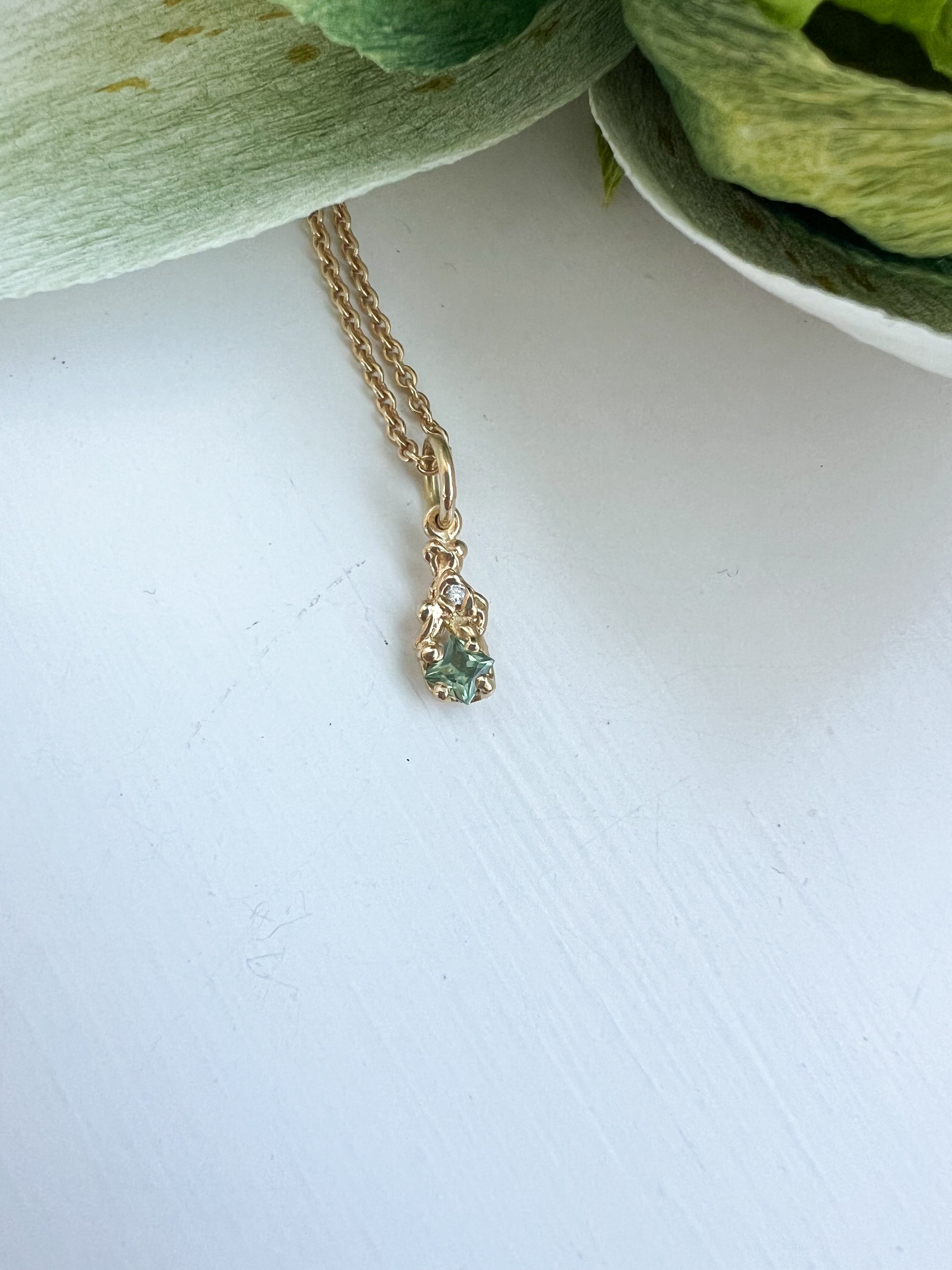 Candle, grøn safir & diamant