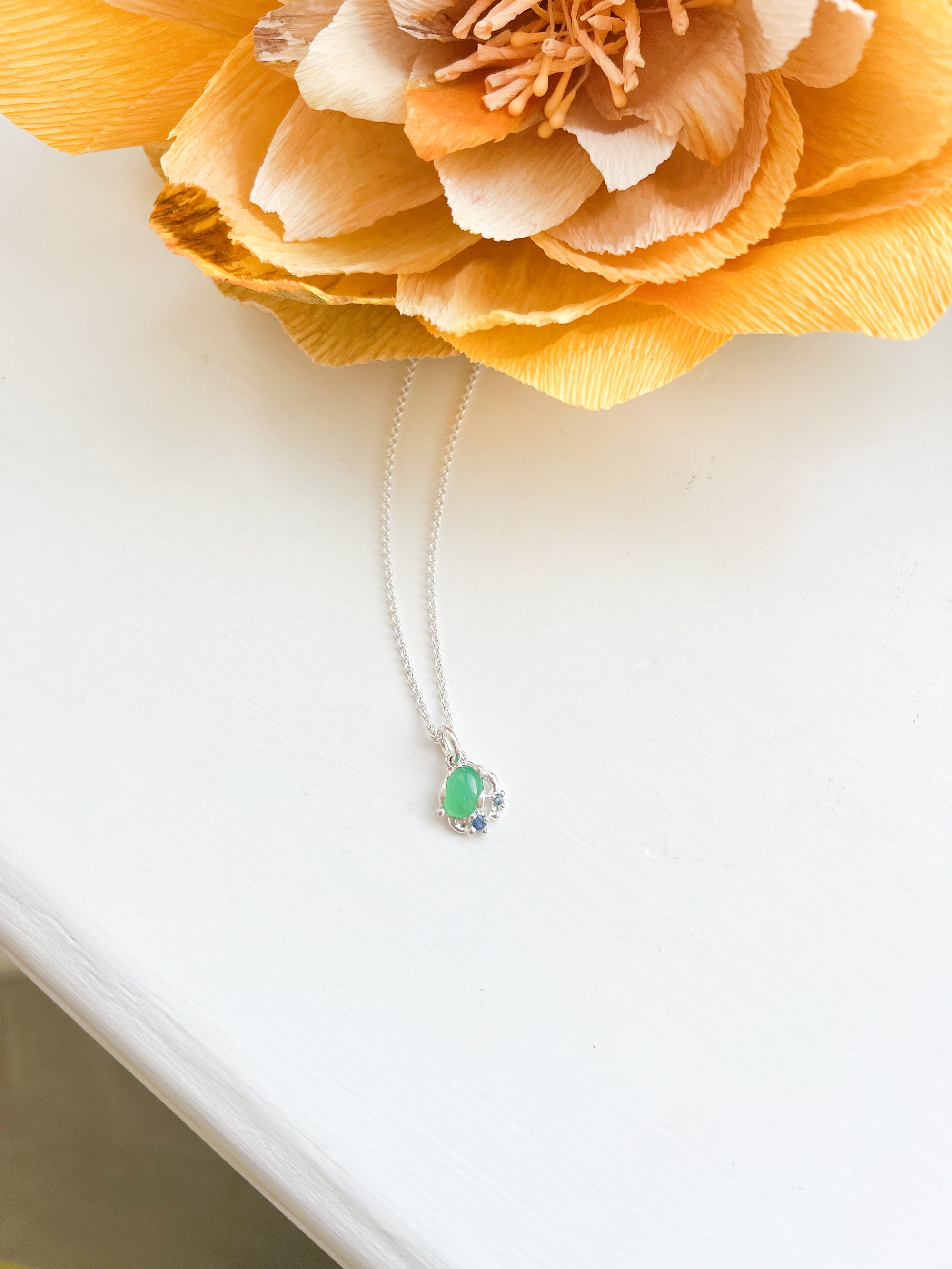 Candle, Crysoprase & safir