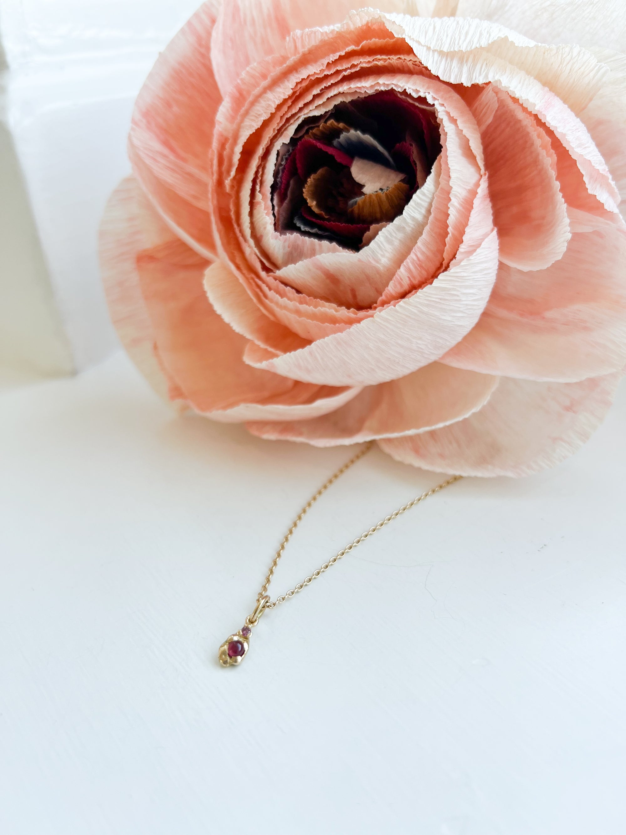 Candle, rubin & safir